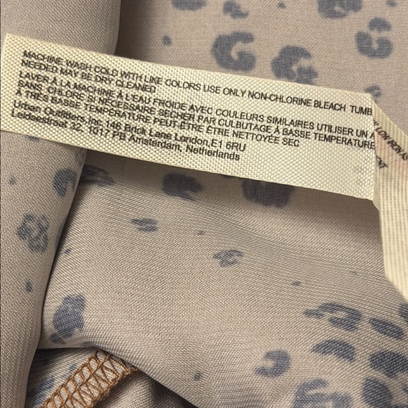 FREE PEOPLE
Women's Black Countryside Printed Mini - Picture 10 of 13